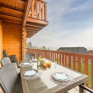  Hébergement de vacances St Jorioz Vue 180 Spacieuse Maison Privative Sur Grand Jardin Clos By Locationlacannecy, Lla Selections France